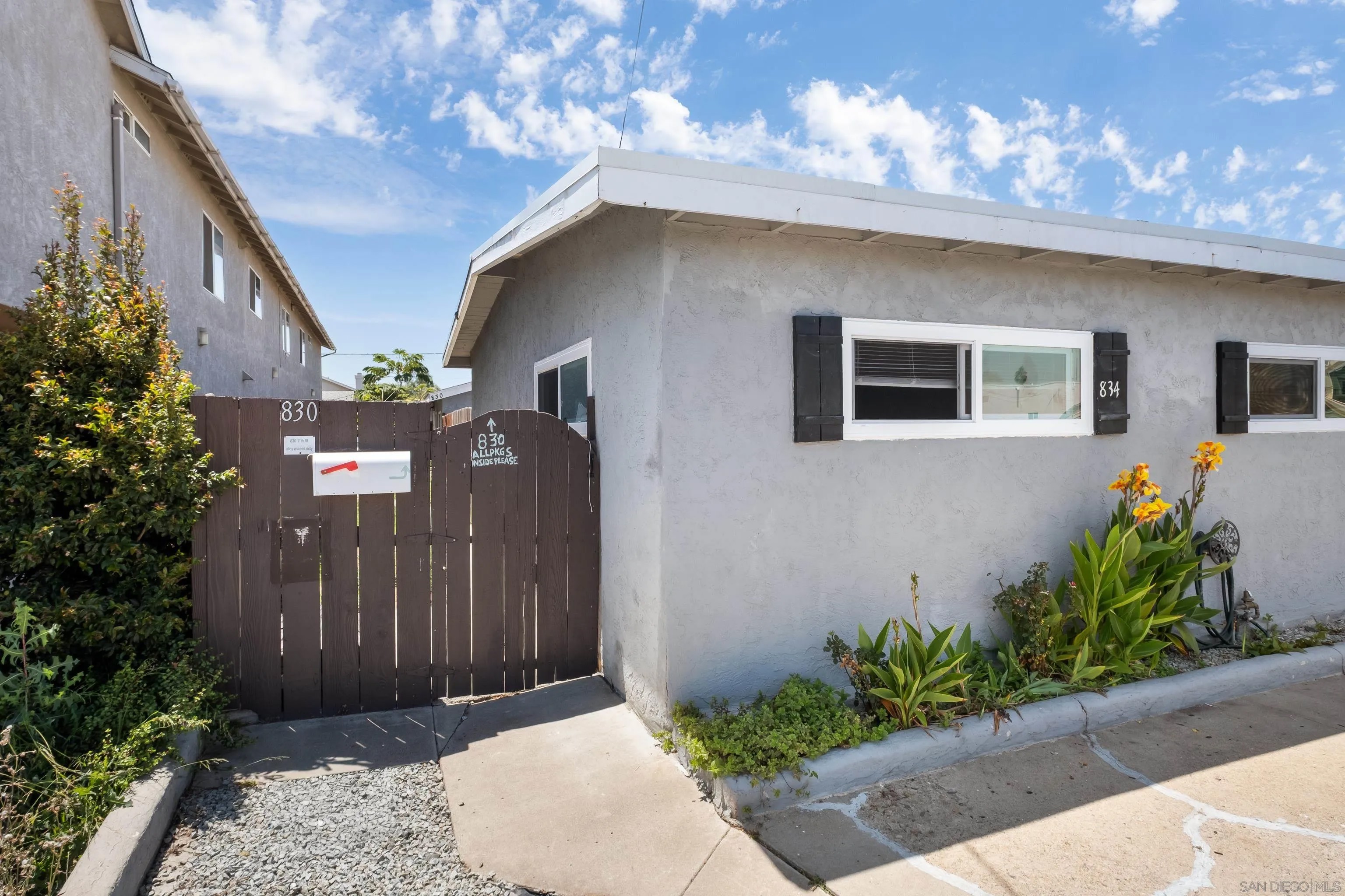830-834 11th St