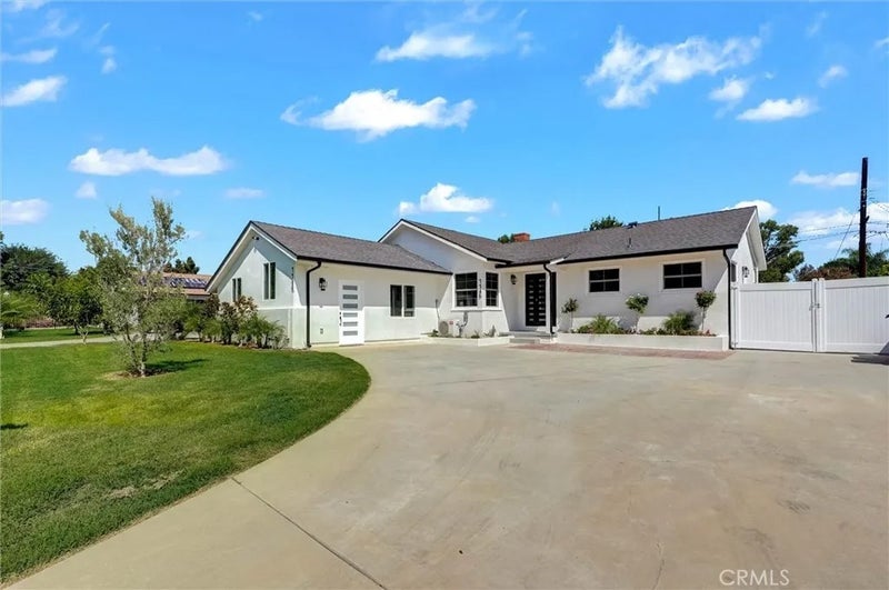 7746 Sunnybrae