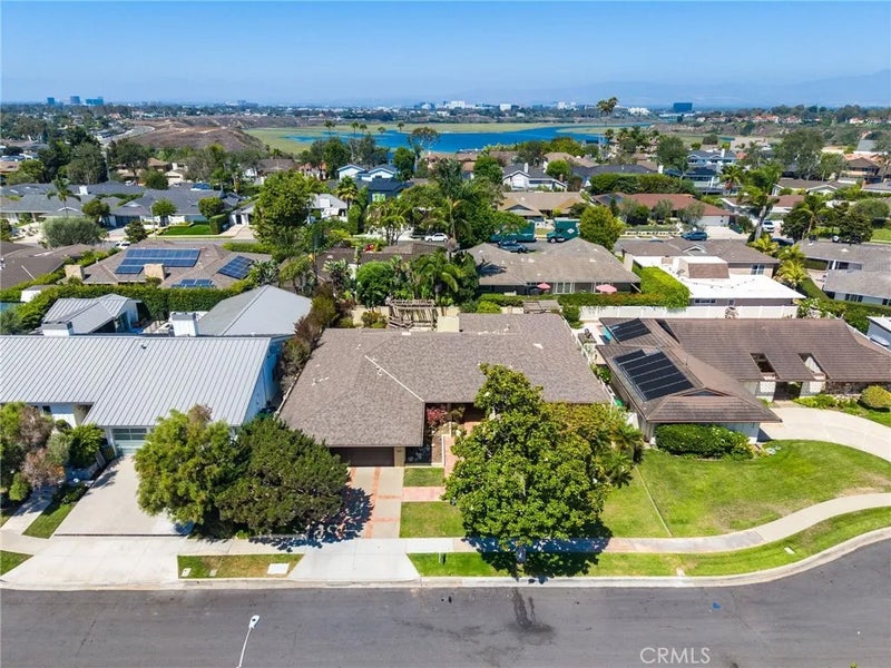 2012 Nautilus Lane