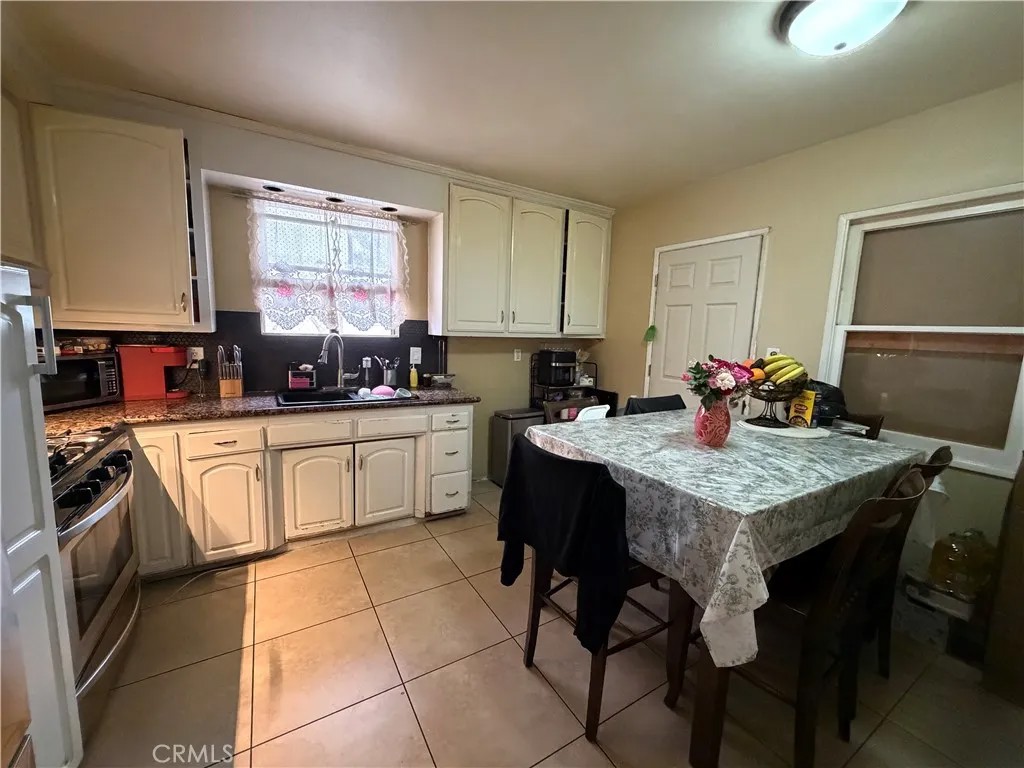 3358 Grandview