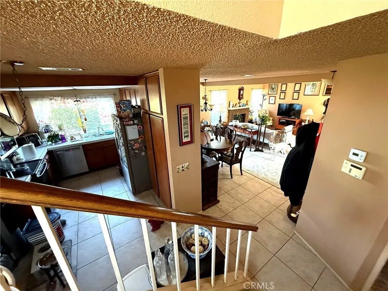6079 E Butterfield