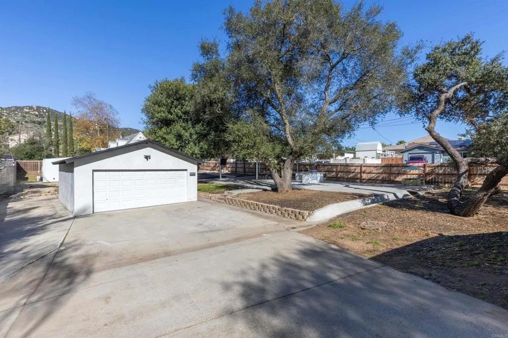 10292 Canyon Dr.