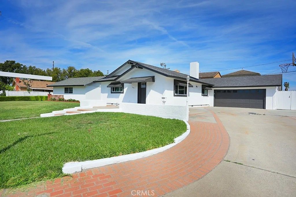 Photo of 11052 Faye Avenue, Garden Grove, CA 92840 (MLS # PW26050286)