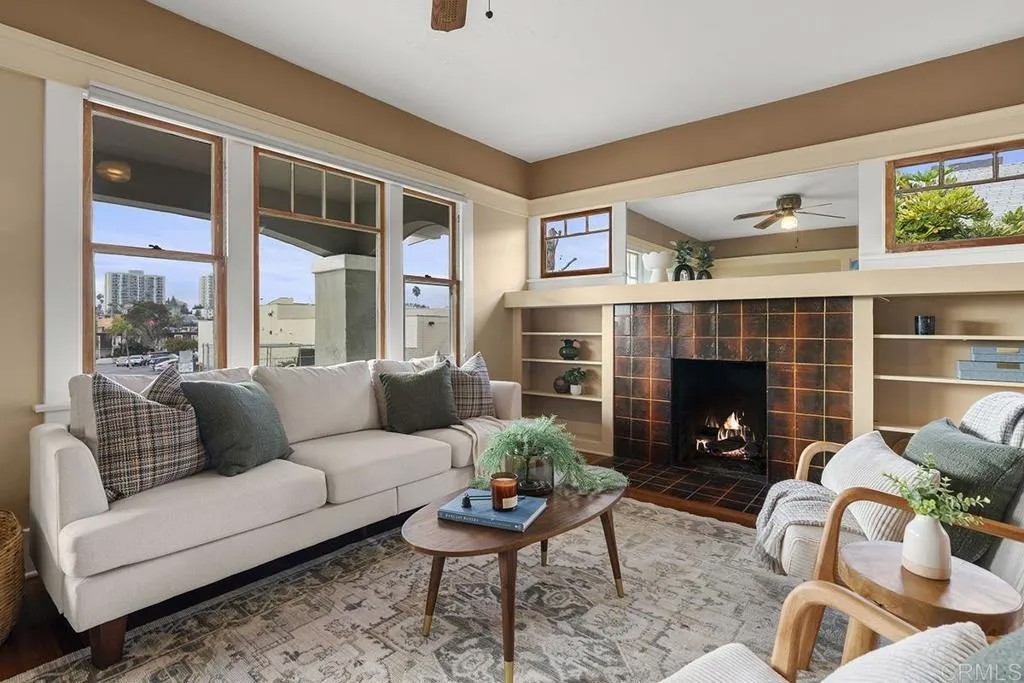 3805 Louisiana Street