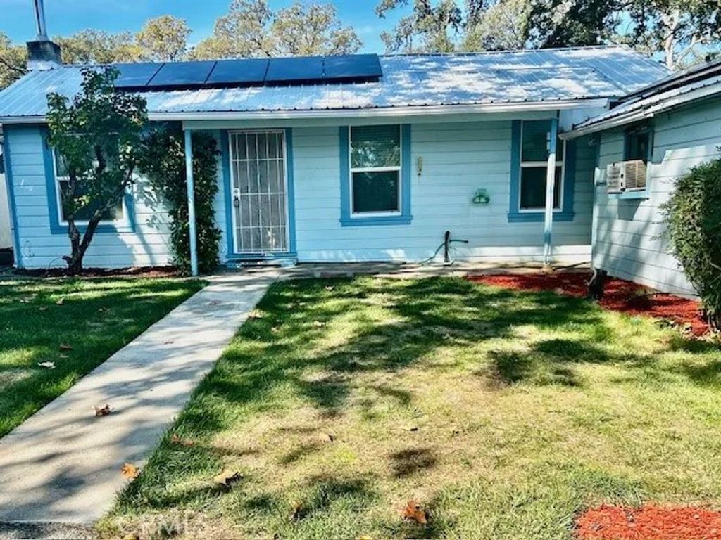 Photo for 550 Hillcrest Drive, Lakeport, CA 95453 (MLS # LC25246716)