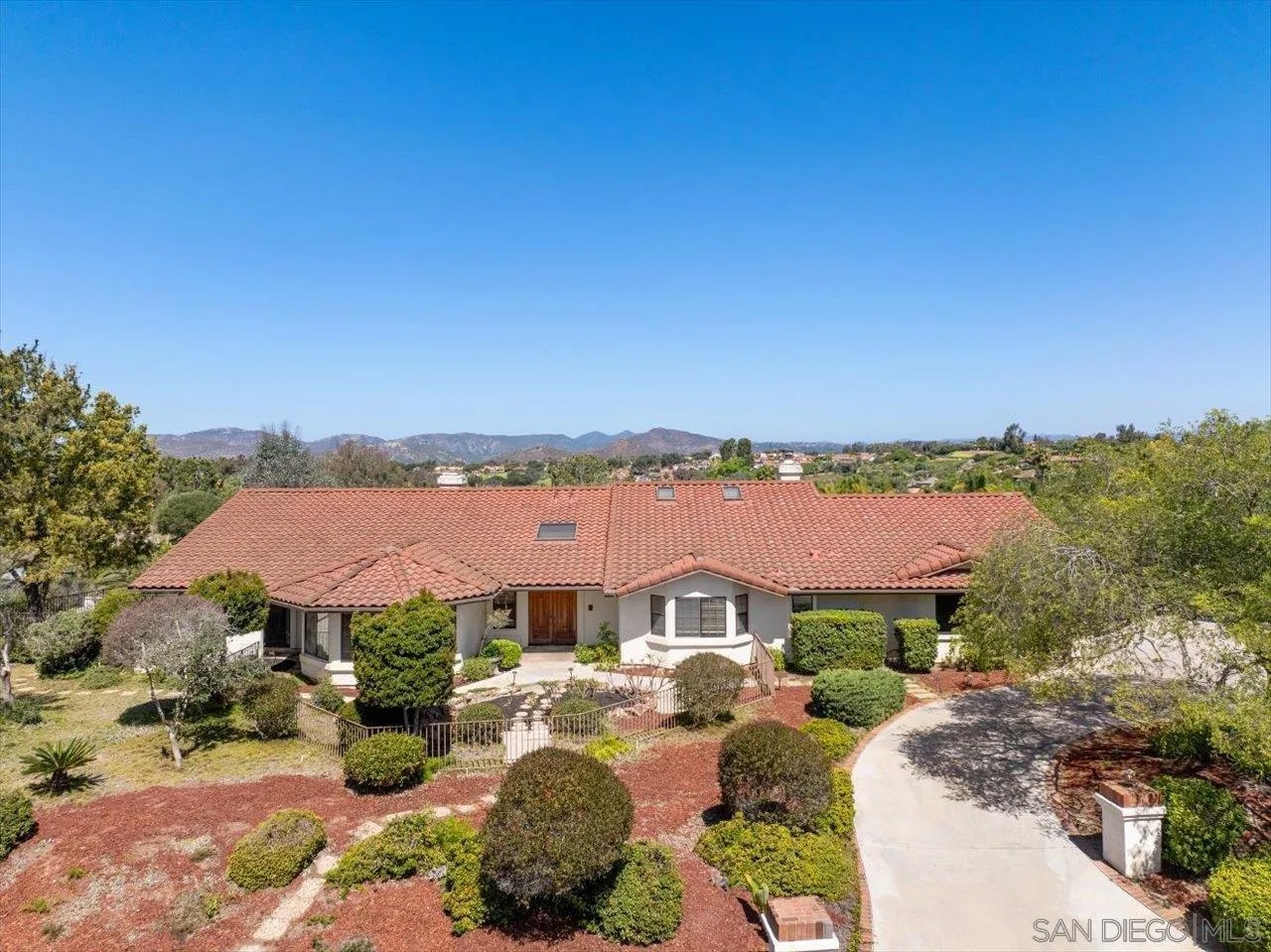 17648 Valle Verde Rd