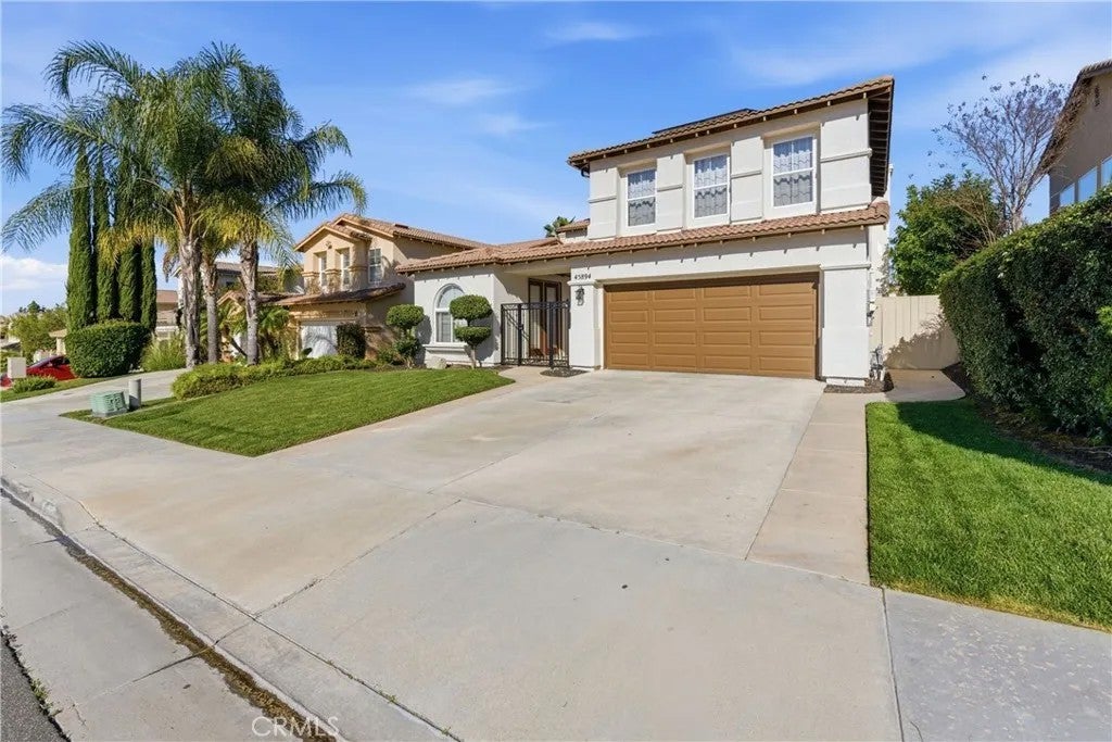 Photo of 45894 Paseo Gallante, Temecula, CA 92592 (MLS # SW26042331)