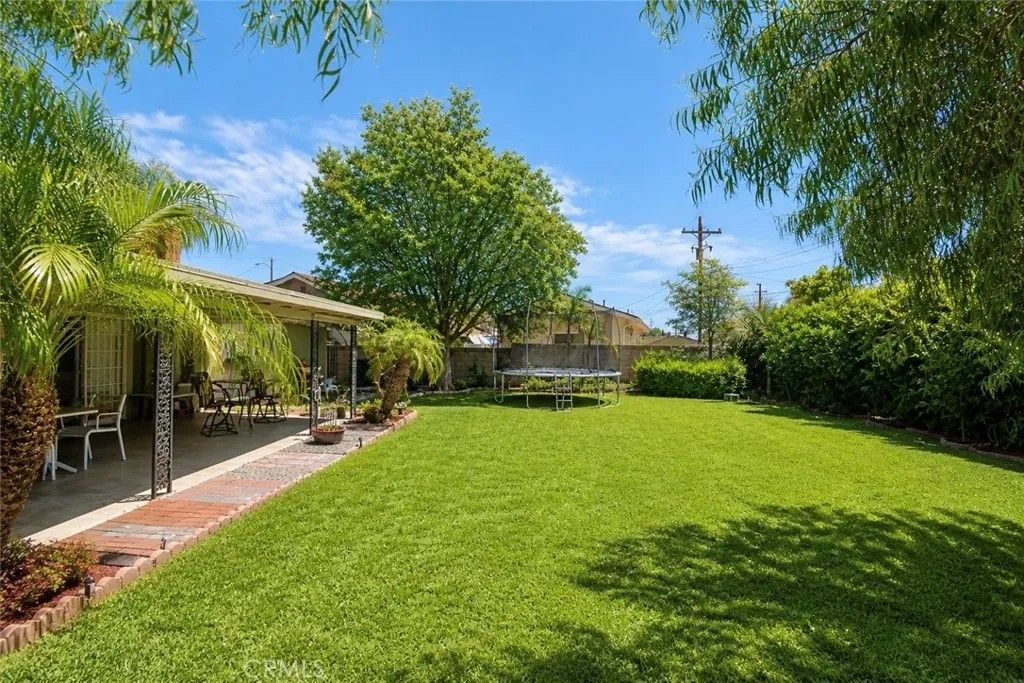 Photo of 1437 S Hacienda Street, Anaheim, CA 92804 (MLS # OC26096671)