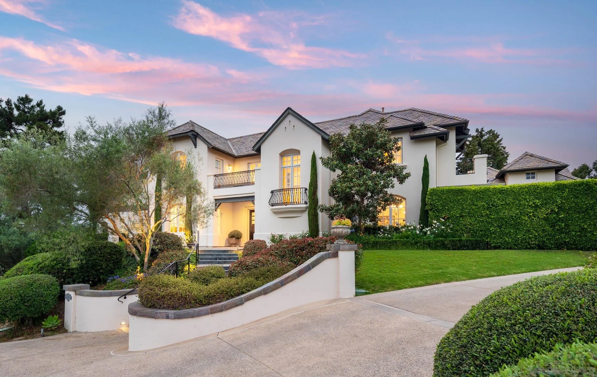 5936 Fairway Place