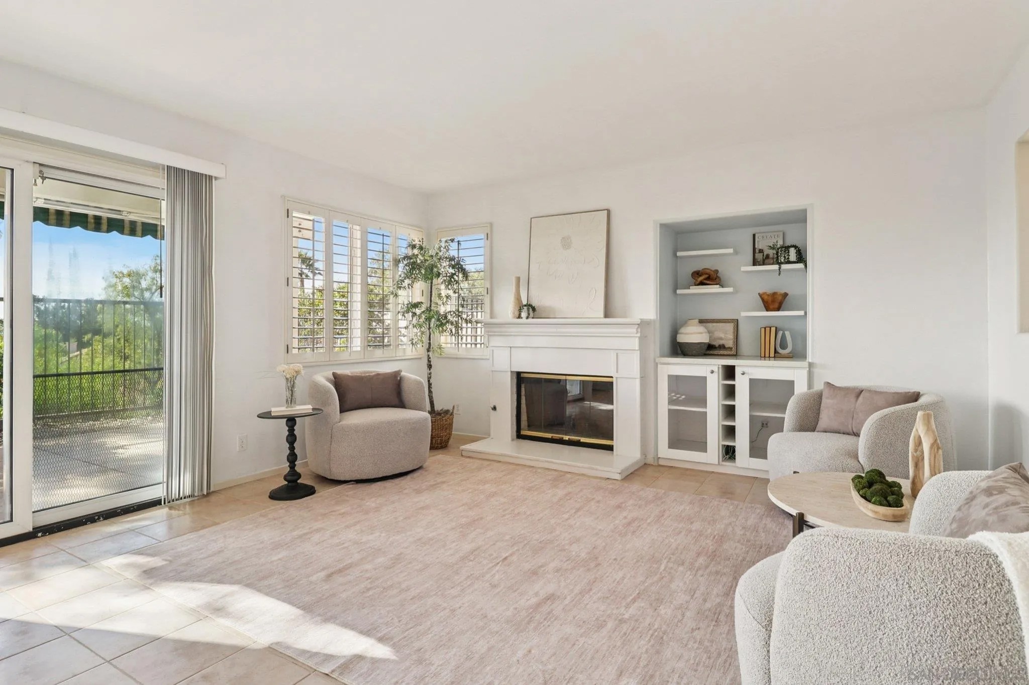 12357 Caminito Peral