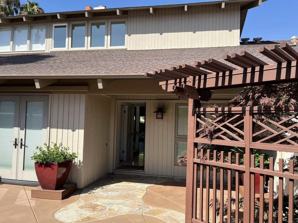 Photo of 119 Cancha De Golf, Rancho Santa Fe, CA 92091 (MLS # NDP2606658)