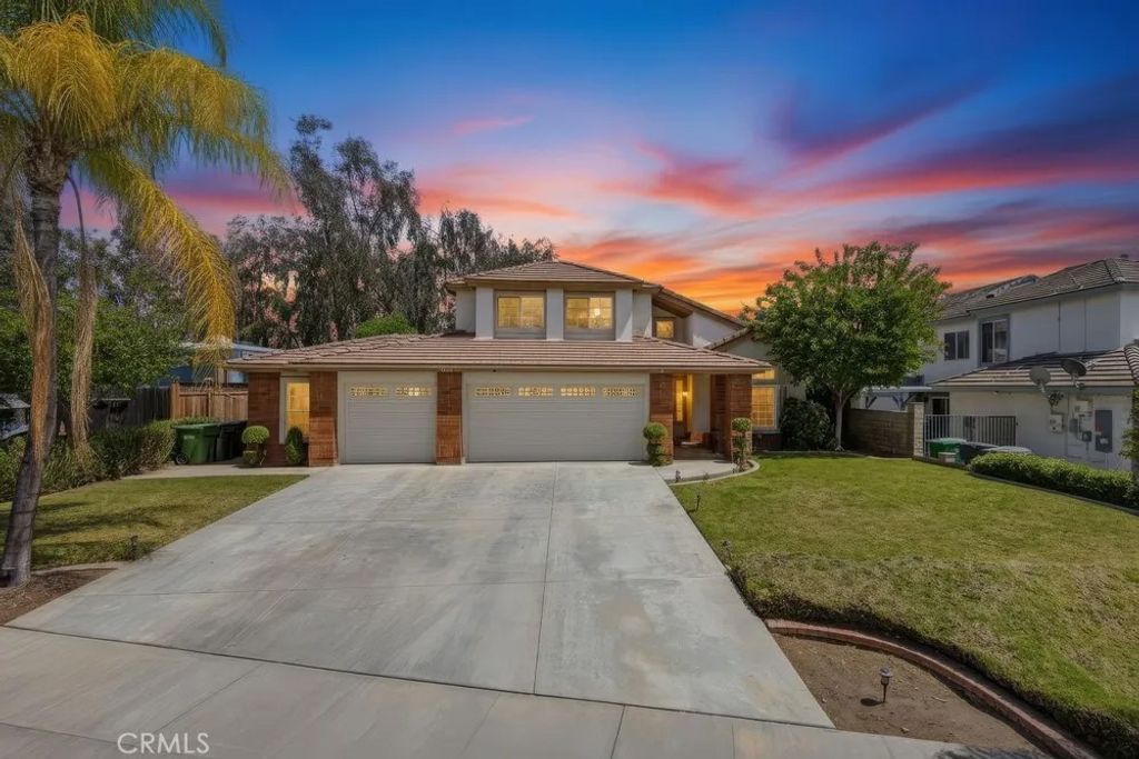 Photo of 3731 Columbia Cir, Corona, CA 92881 (MLS # OC26084124)