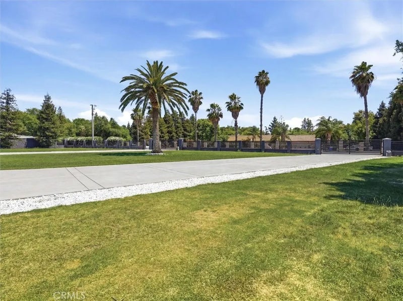 7280 W Menlo