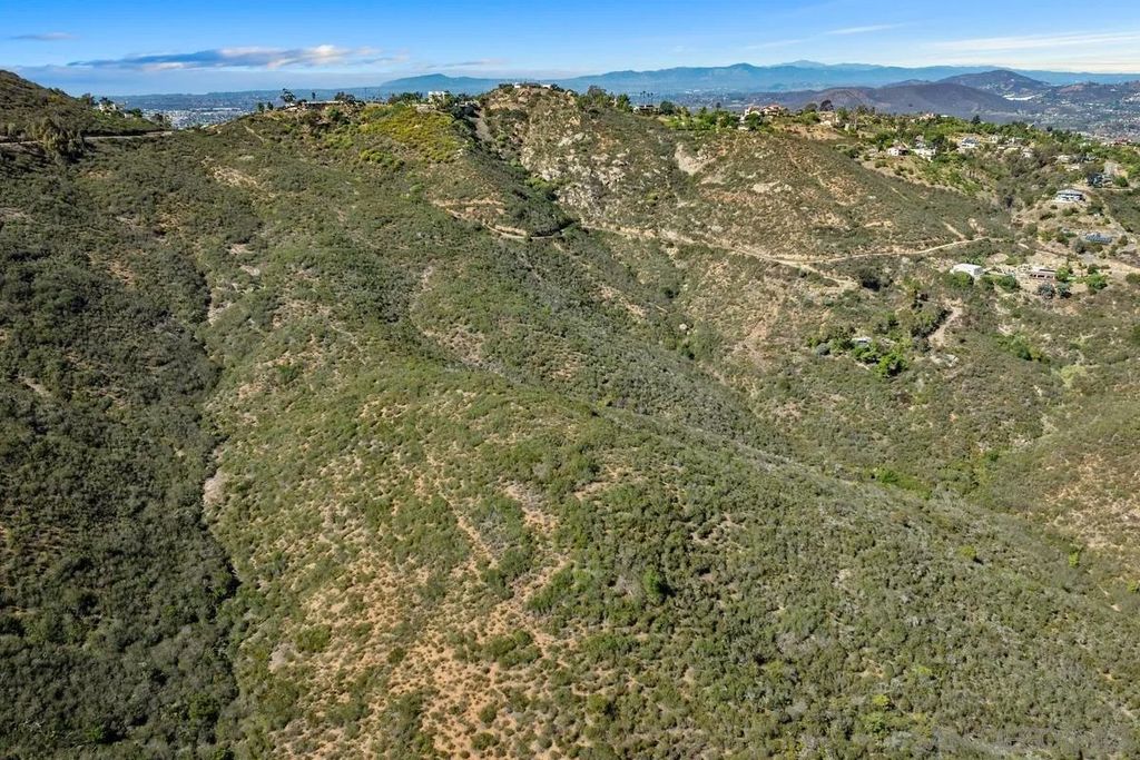 Photo of 0 Coronado Hills Dr, San Marcos, CA 92078 (MLS # 250042504)