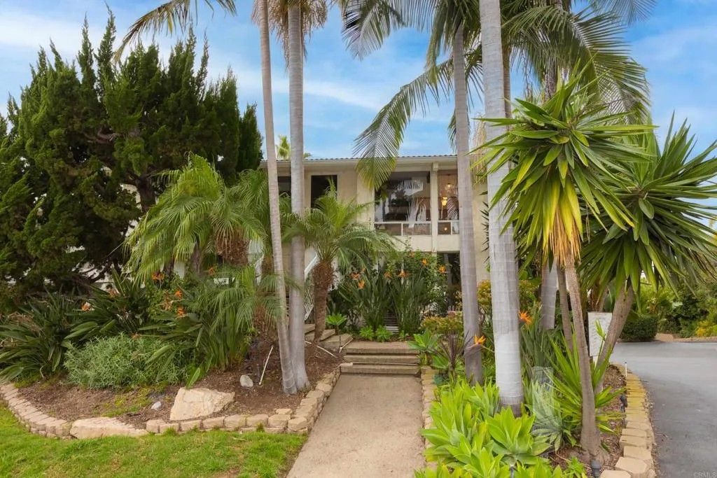 Photo of 2311 Caringa Way #41, Carlsbad, CA 92009 (MLS # NDP2601759)