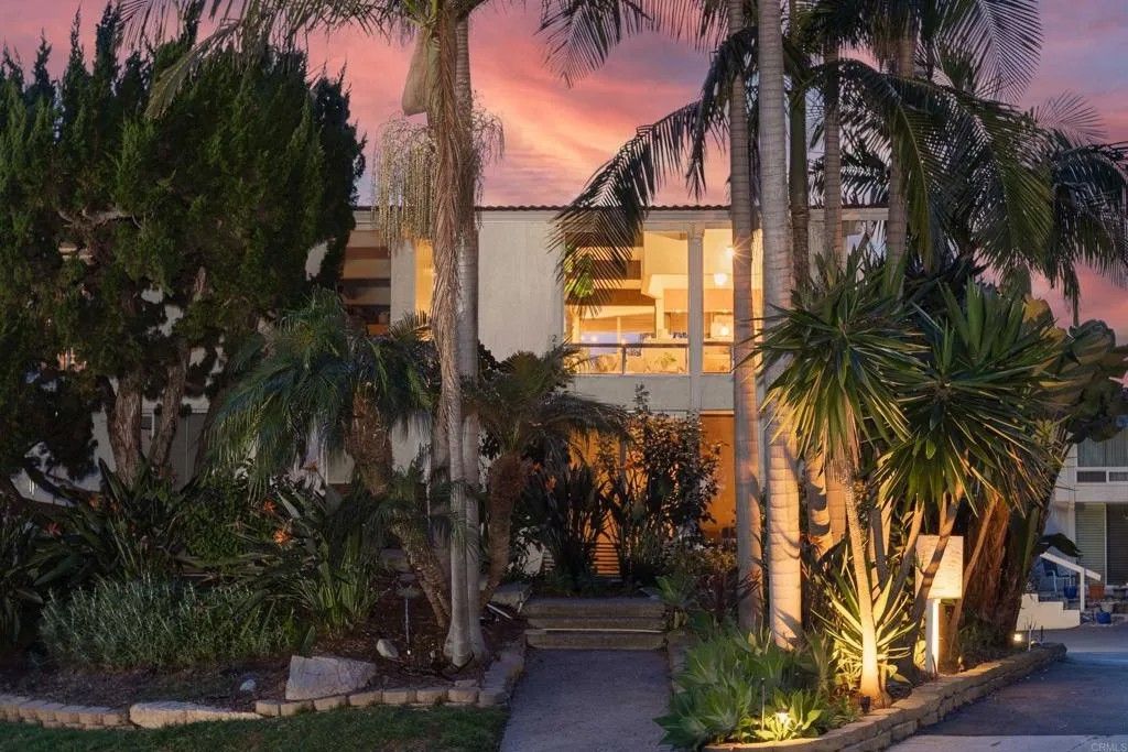 Photo of 2311 Caringa Way #41, Carlsbad, CA 92009 (MLS # NDP2601759)