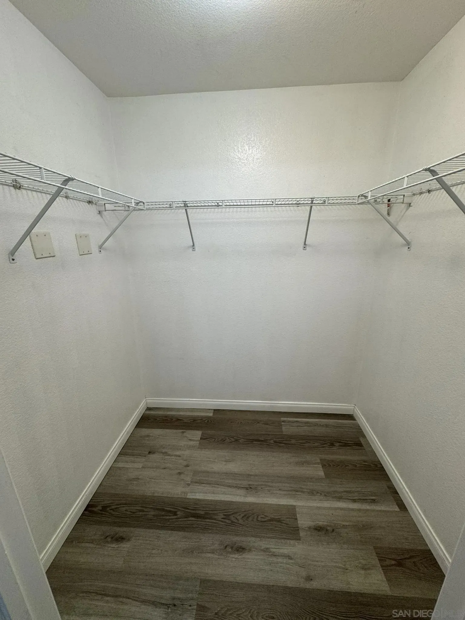 Lakeside, California 92040, United States, 3 Bedrooms Bedrooms, ,2 BathroomsBathrooms,Residential,Active,250379