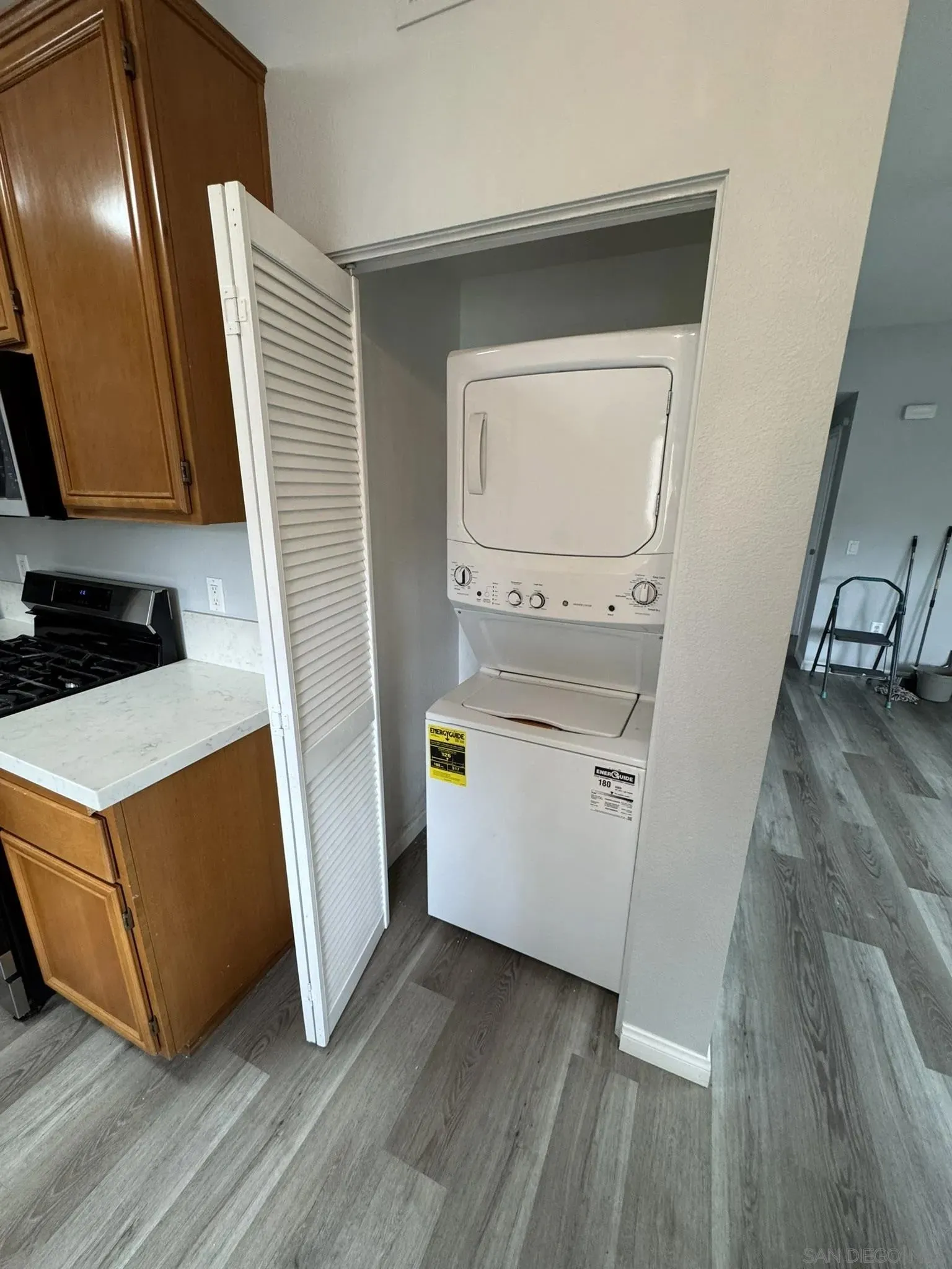 Lakeside, California 92040, United States, 3 Bedrooms Bedrooms, ,2 BathroomsBathrooms,Residential,Active,250379