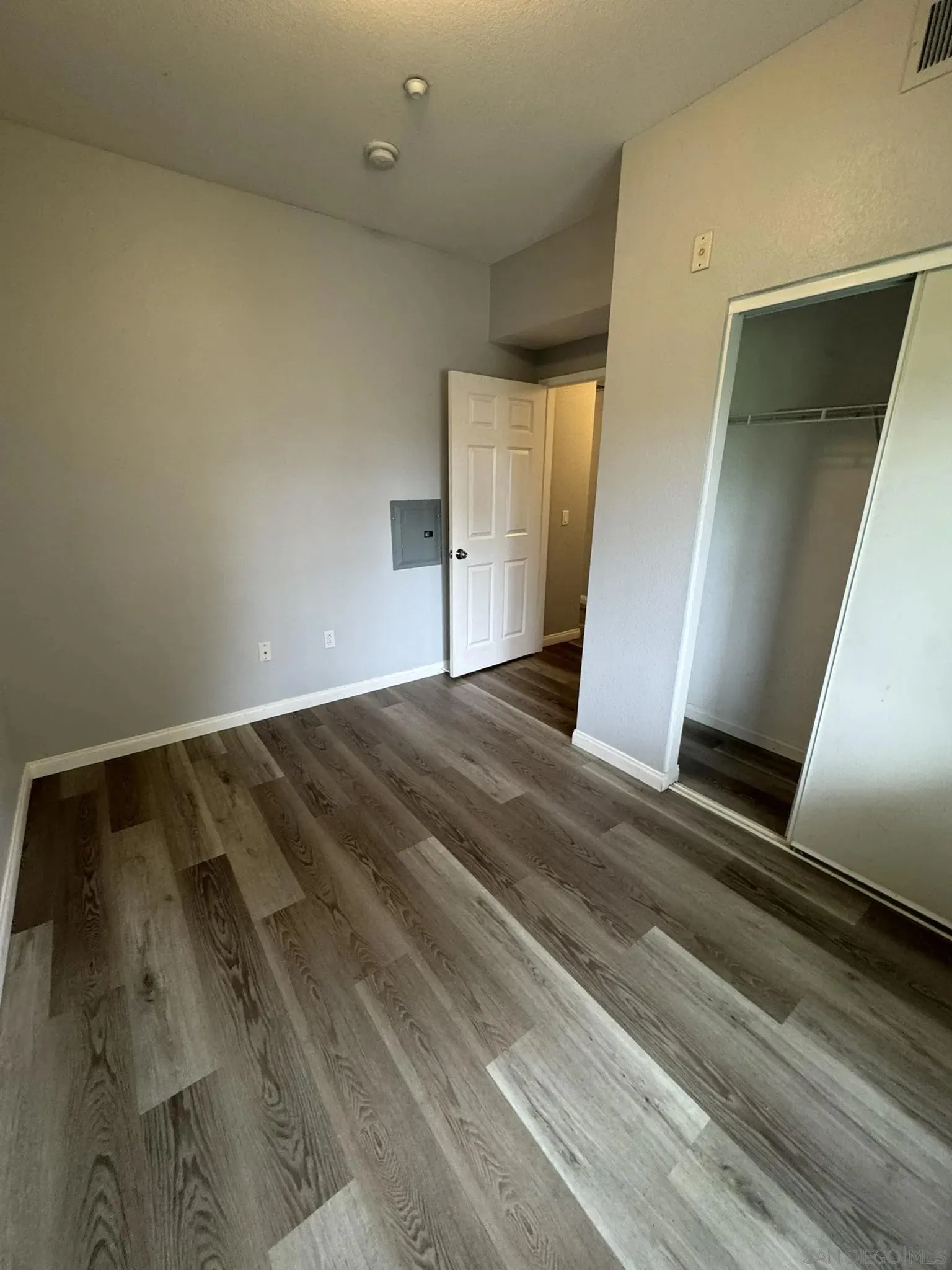 Lakeside, California 92040, United States, 3 Bedrooms Bedrooms, ,2 BathroomsBathrooms,Residential,Active,250379