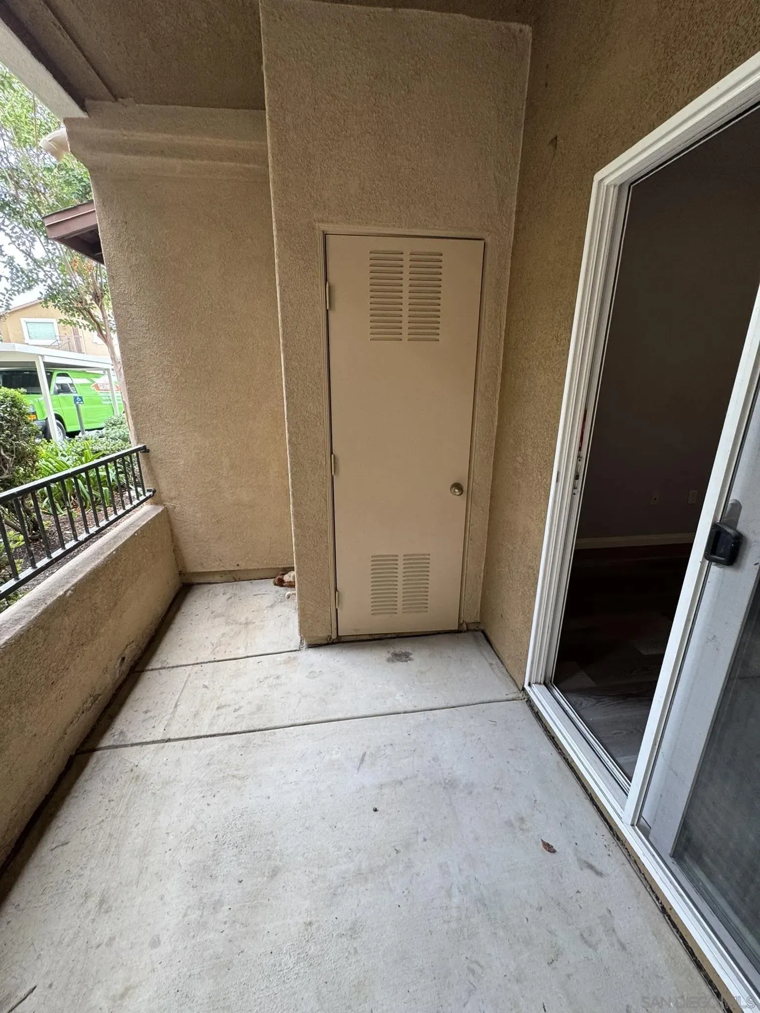 Lakeside, California 92040, United States, 3 Bedrooms Bedrooms, ,2 BathroomsBathrooms,Residential,Active,250379