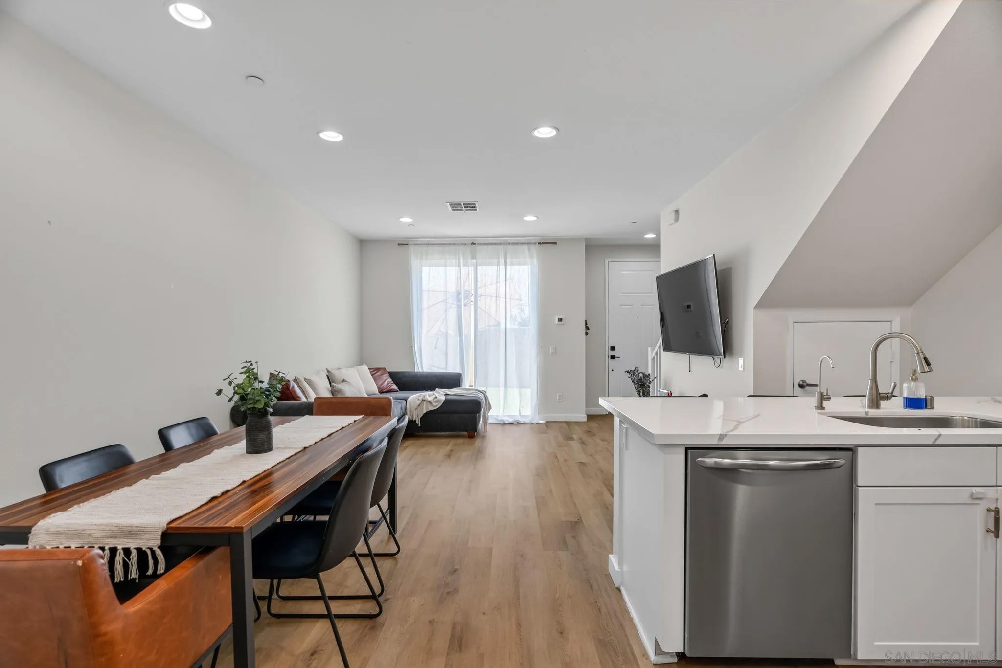 5403 San Roberto