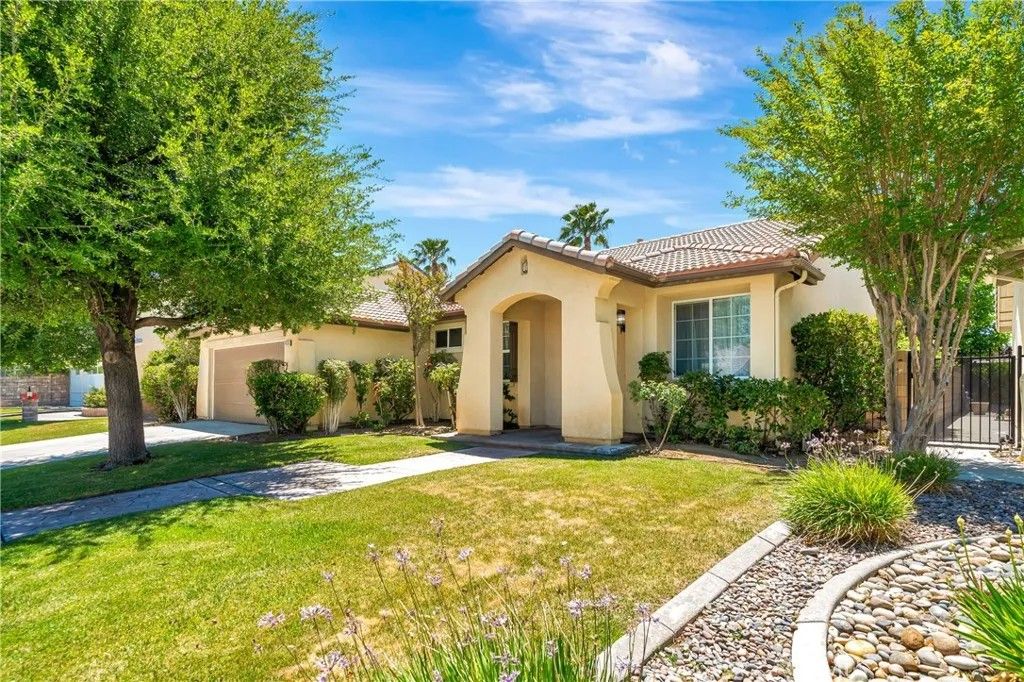 Photo of 4638 Jade Court, Lancaster, CA 93536 (MLS # OC26113070)