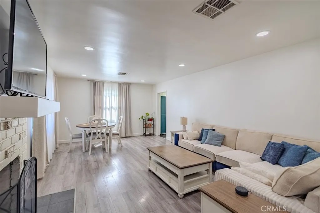3154 Casa Loma Drive