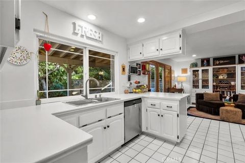 Tiny photo for 27547 Saffron Ln, Saugus, CA 91350 (MLS # SR25251694)