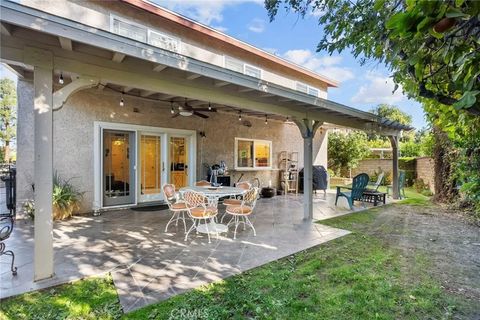 Tiny photo for 27547 Saffron Ln, Saugus, CA 91350 (MLS # SR25251694)