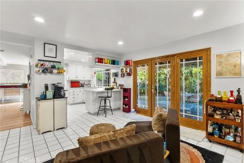 Tiny photo for 27547 Saffron Ln, Saugus, CA 91350 (MLS # SR25251694)