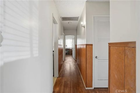 Tiny photo for 419 Stanford Rd, Burbank, CA 91504 (MLS # SR25266341)