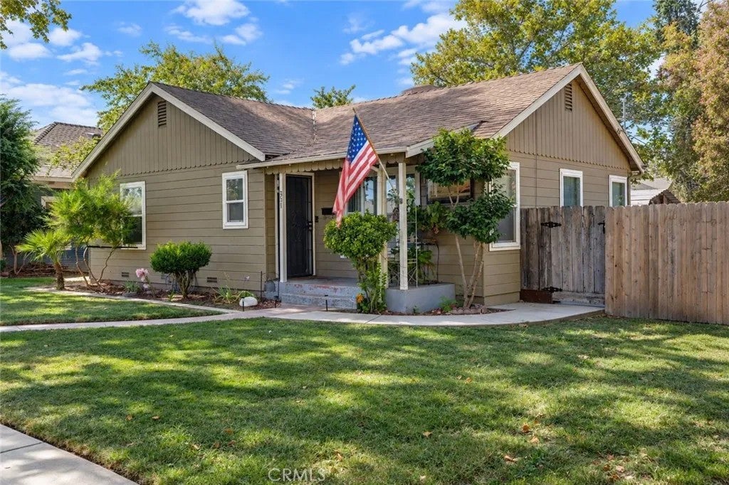 521 E Marshall