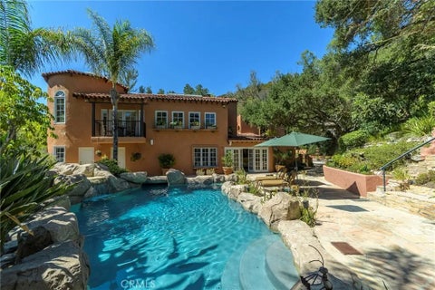 Photo of 2401 Cascadia Drive, Glendale, CA 91206 (MLS # GD26193794)
