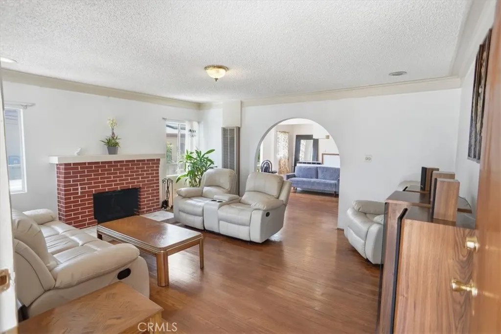 1257 N New Hampshire