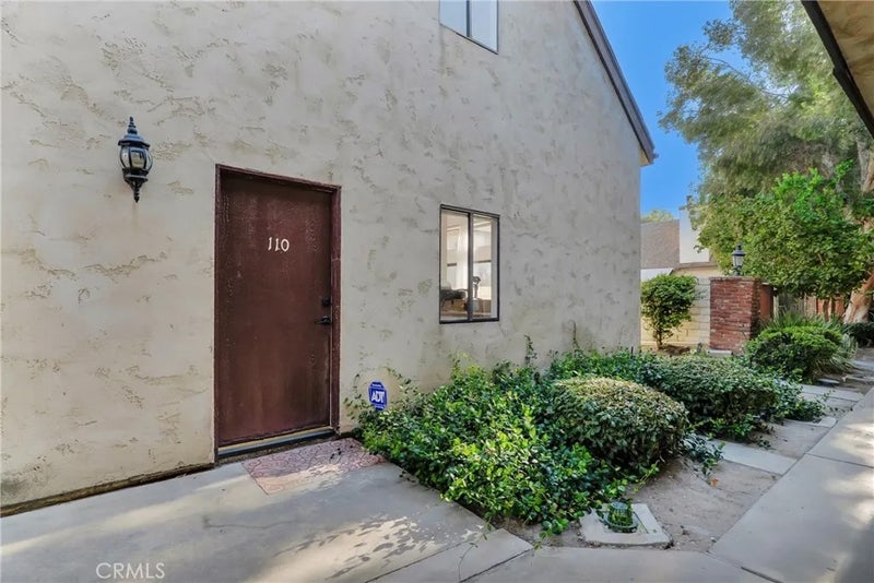 7632 Topanga Canyon 110