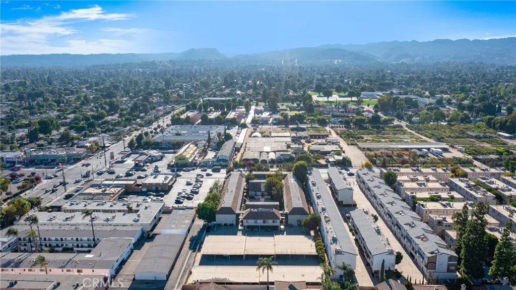 7632 Topanga Canyon 110