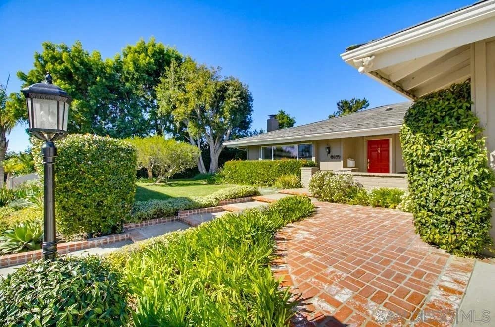Photo of 8635 Cliffridge AVE, La Jolla, CA 92037 (MLS # 260014650)