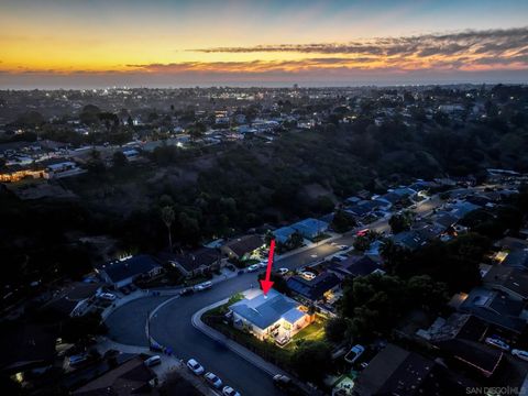 Tiny photo for 2812 Turnbull St, Oceanside, CA 92056 (MLS # 250043530)