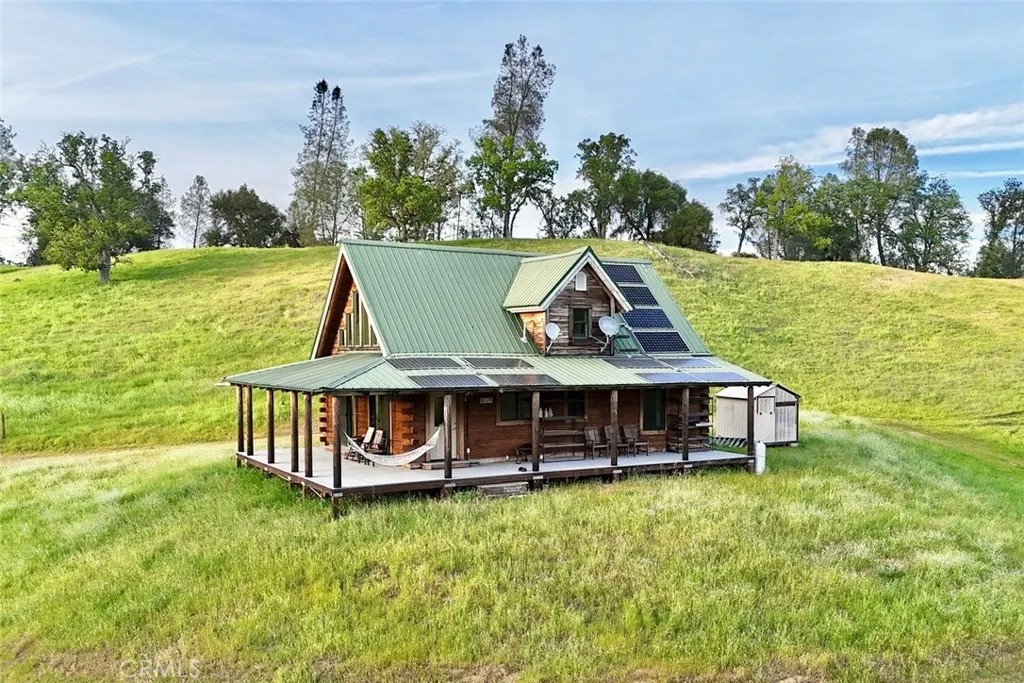 46651 Sapaque Valley