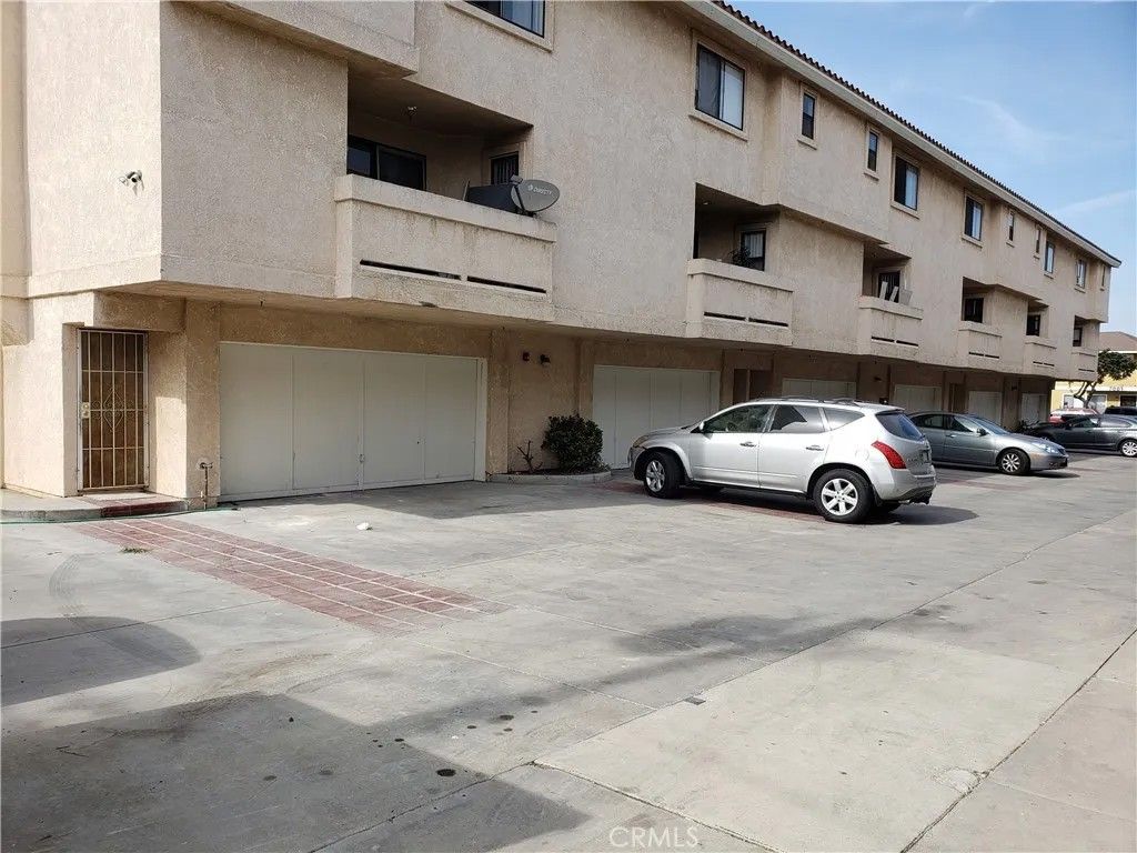 Photo of 7882 Holt Drive #2, Huntington Beach, CA 92647 (MLS # NP25280230)