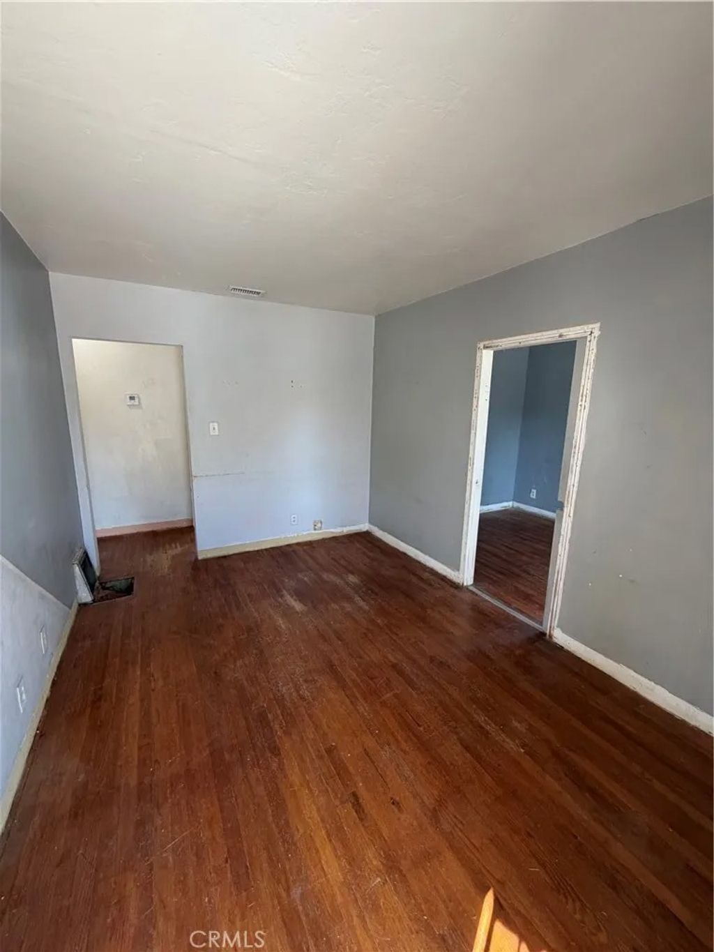 Photo of 917 W 9th St, Corona, CA 92882 (MLS # OC26075516)