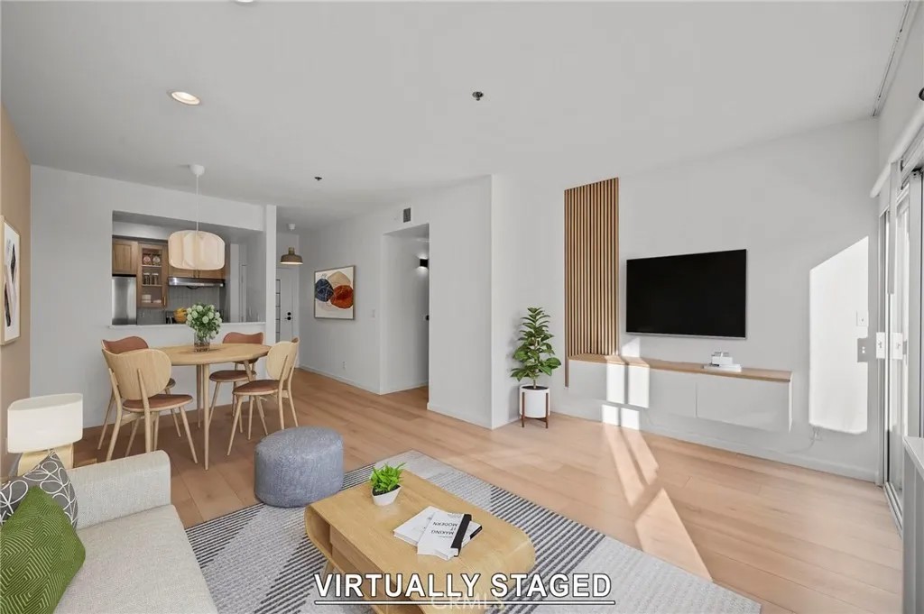 19350 Sherman Way 338