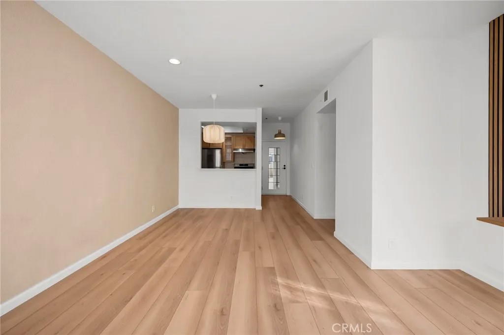 19350 Sherman Way 338