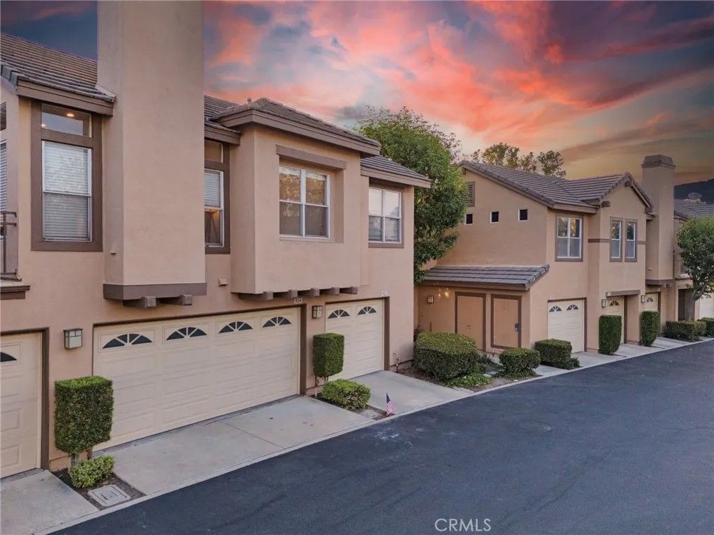 Photo of 922 S Country Glen Way, Anaheim Hills, CA 92808 (MLS # SR26096274)