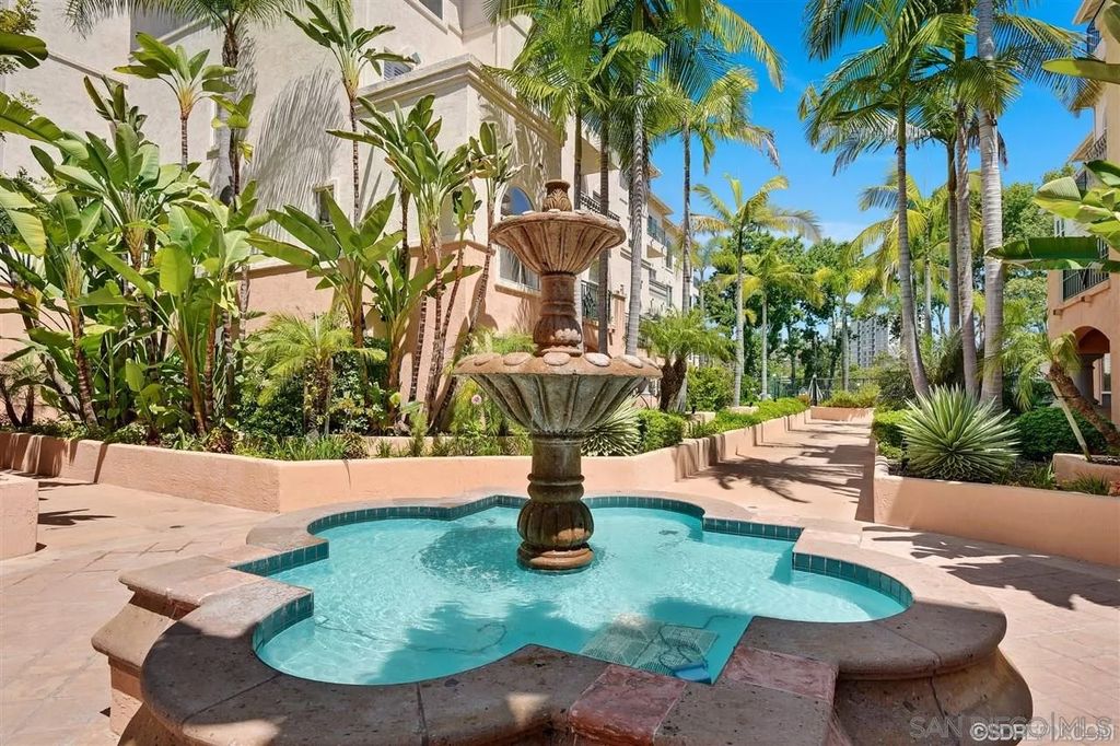 Photo of 680 Camino De la Reina 2407, San Diego, CA 92108 (MLS # 260001356)