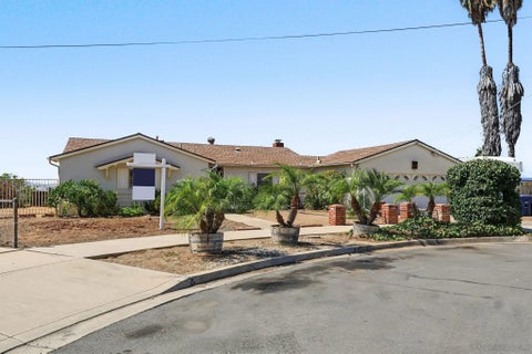 Photo of 1475 Vicksburg Dr, El Cajon, CA 92021 (MLS # 260023922)