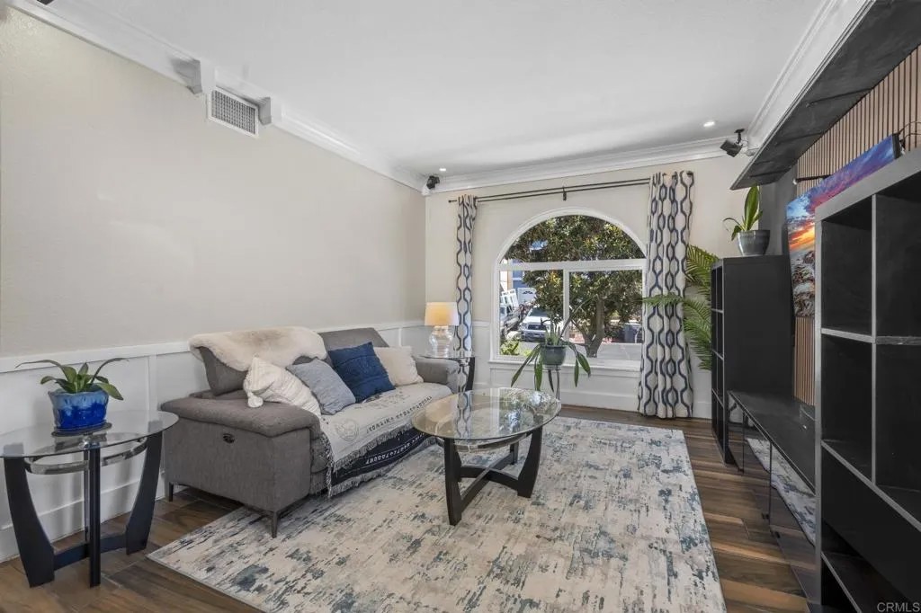 830 English Holly Lane