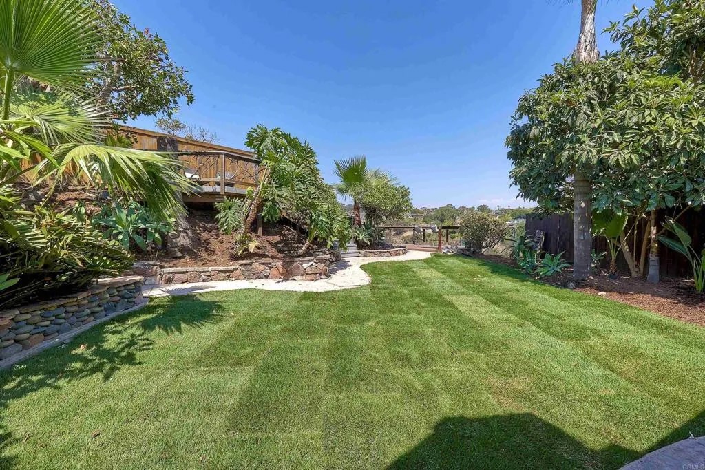 7912 Blue Jay Place