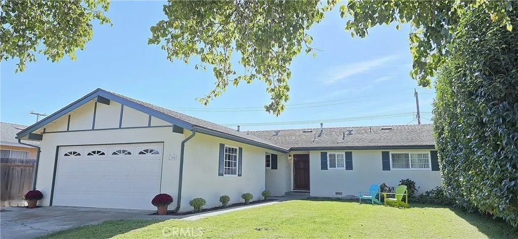 Photo of 1308 W Nectarine Ave, Lompoc, CA 93436 (MLS # PI25258734)