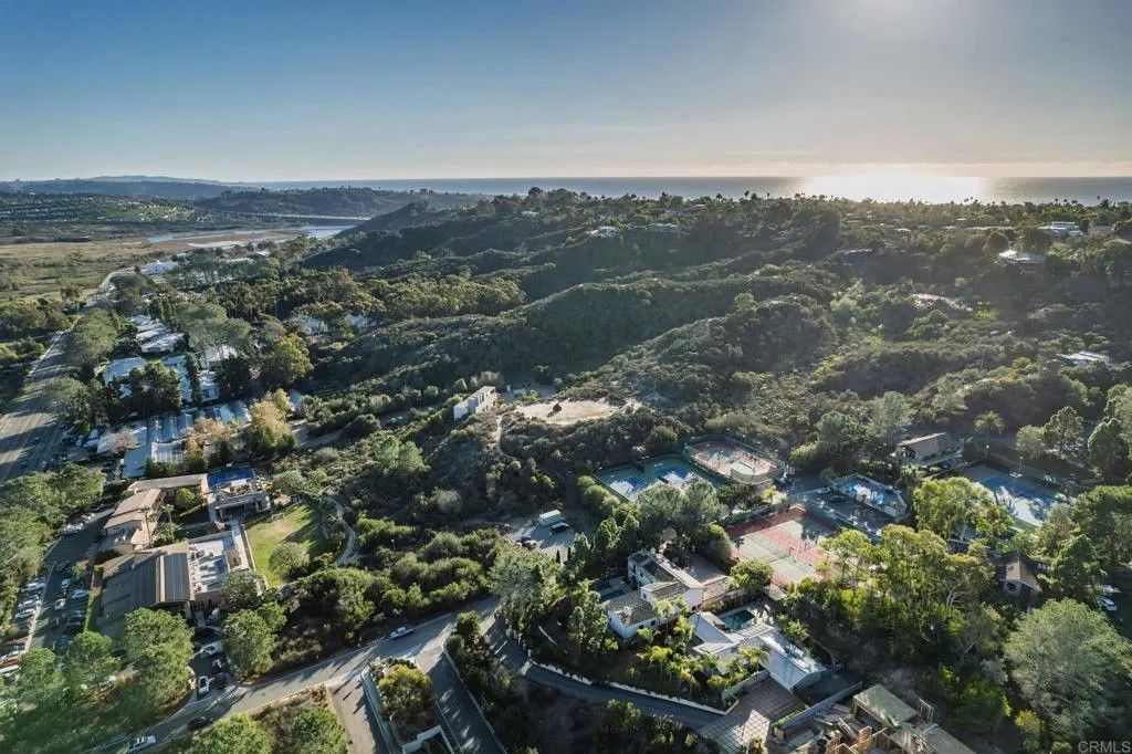 Photo of 1386 Tennis Club Drive, Encinitas, CA 92024 (MLS # NDP2511000)